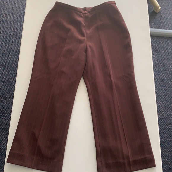 Le Suit Brown Pant Suit - Picture 4 of 6